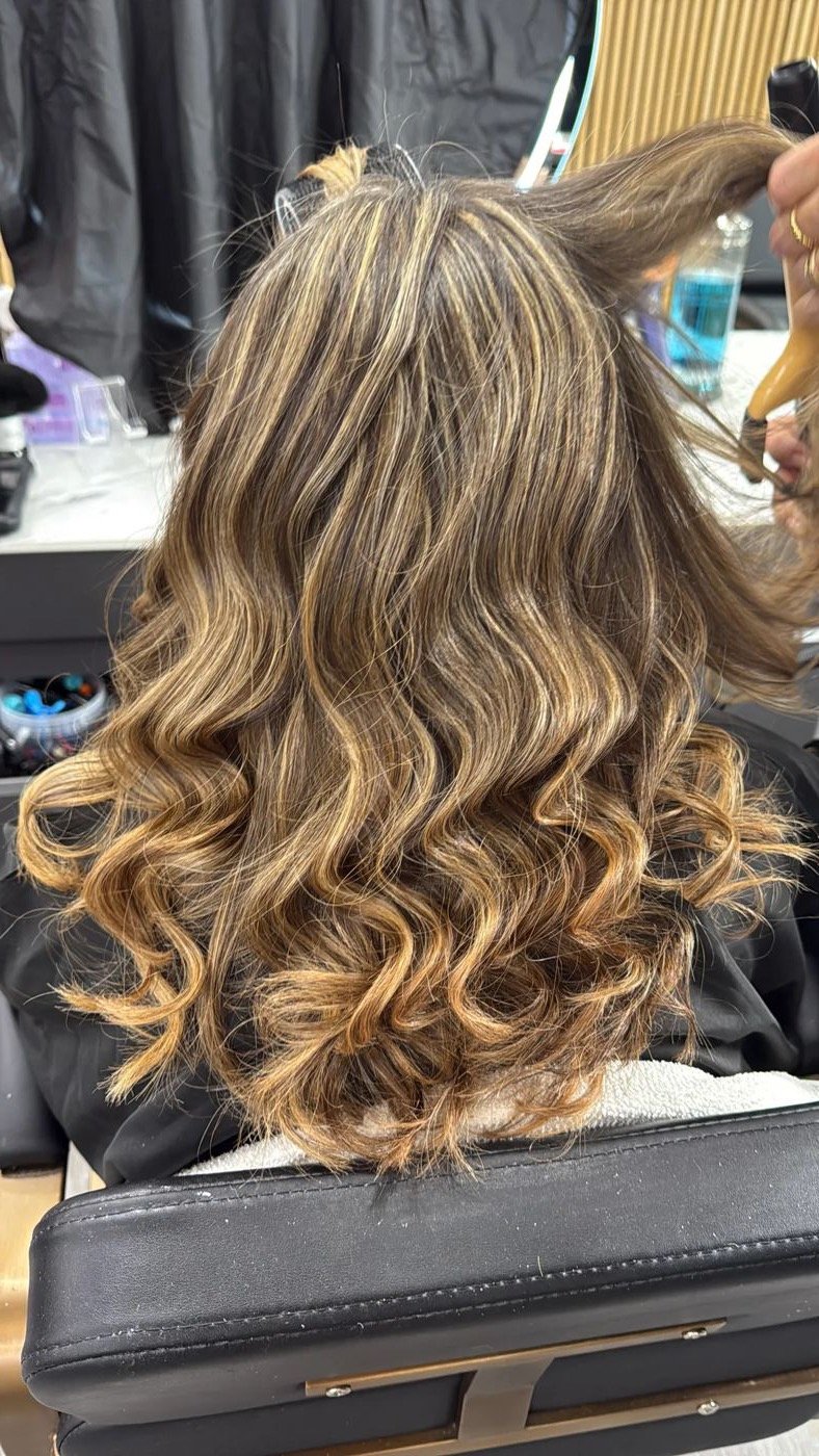 Blonde highlights with waves